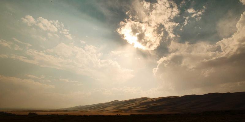 从入门到专业：电子音乐混音与DJ课程全指南