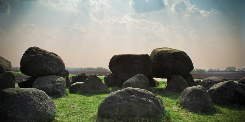 从混音到音乐制作：全面解析DJ培训82课程如何塑造现代电子音乐人