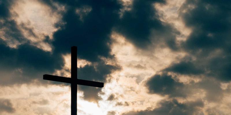 电子音乐DJ的心理健康指南：从DJ培训到压力管理，应对演出焦虑与职业倦怠